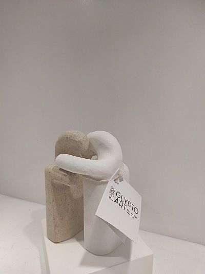 Hugging couple 